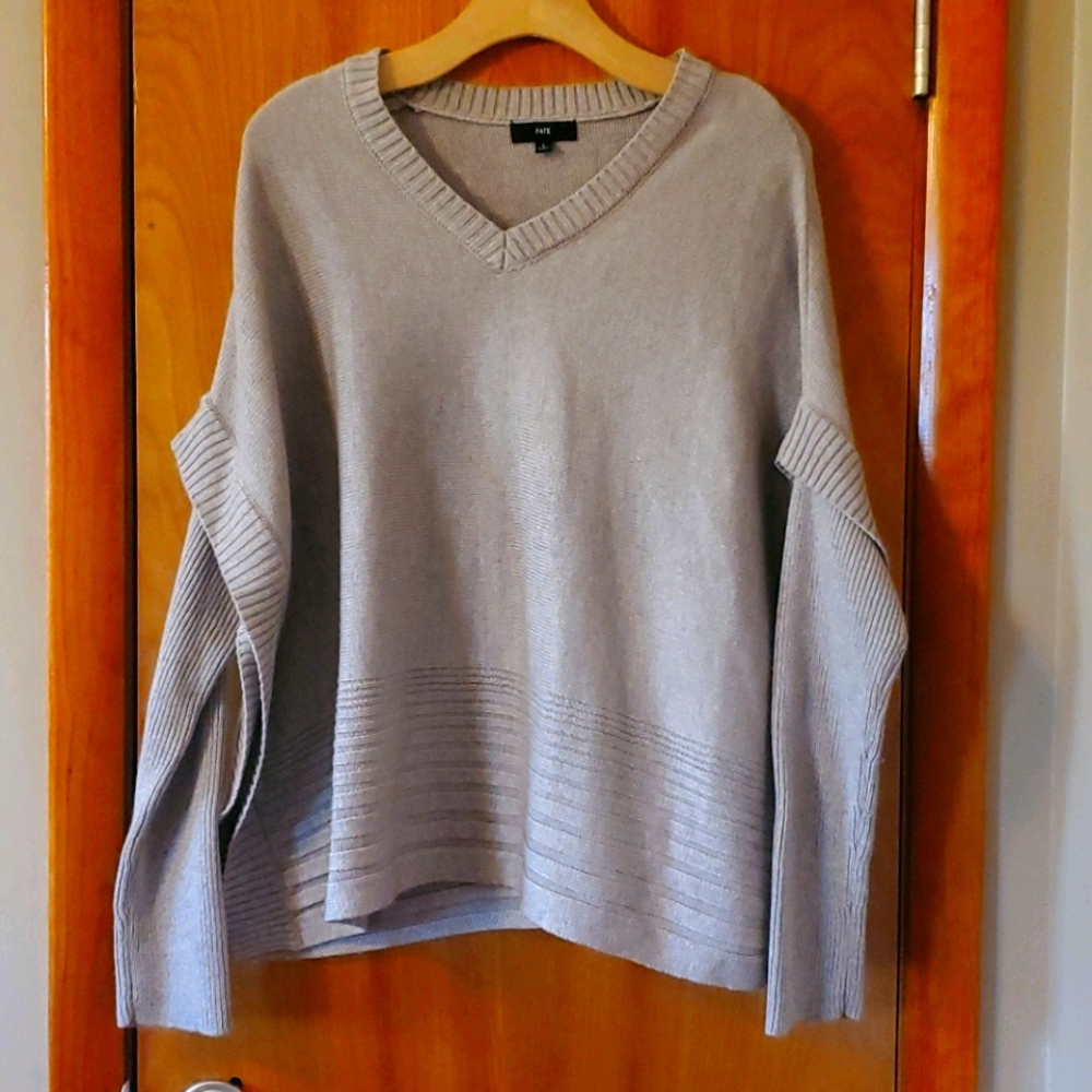 Tunic sweater (square cut)